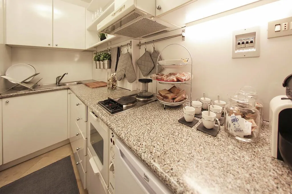 Hemeras Boutique Homes - Super Central Design Apartments ミラノ イタリア
