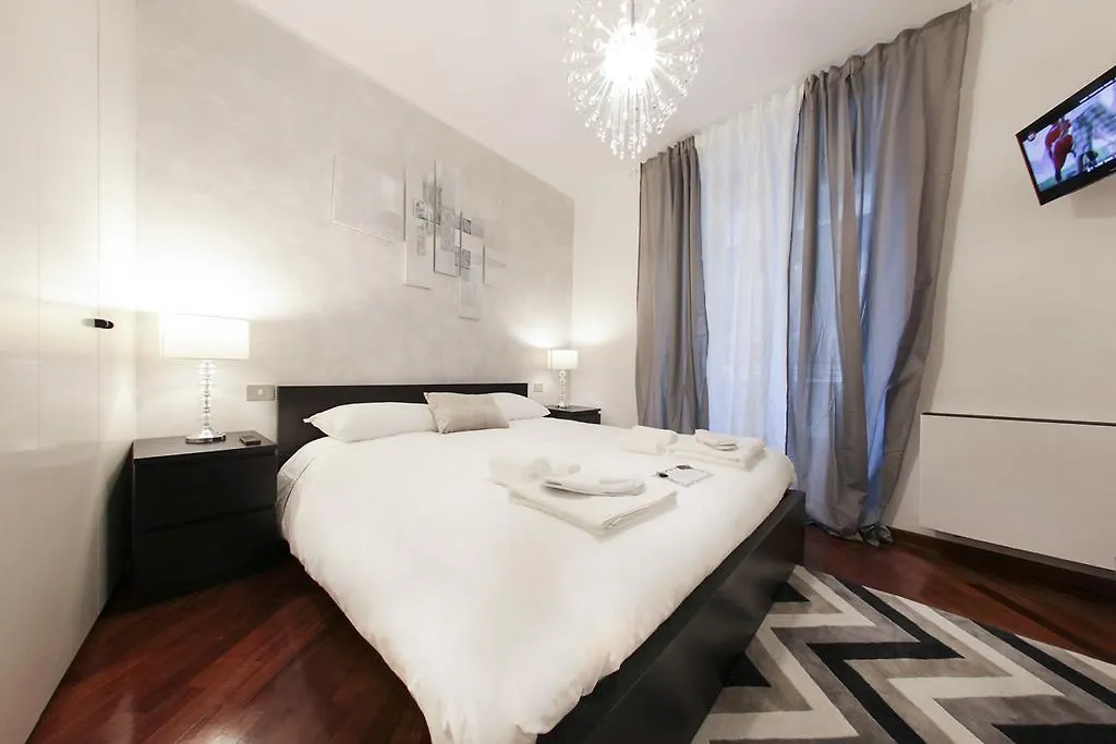 Hemeras Boutique Homes - Super Central Design Apartments ミラノ
