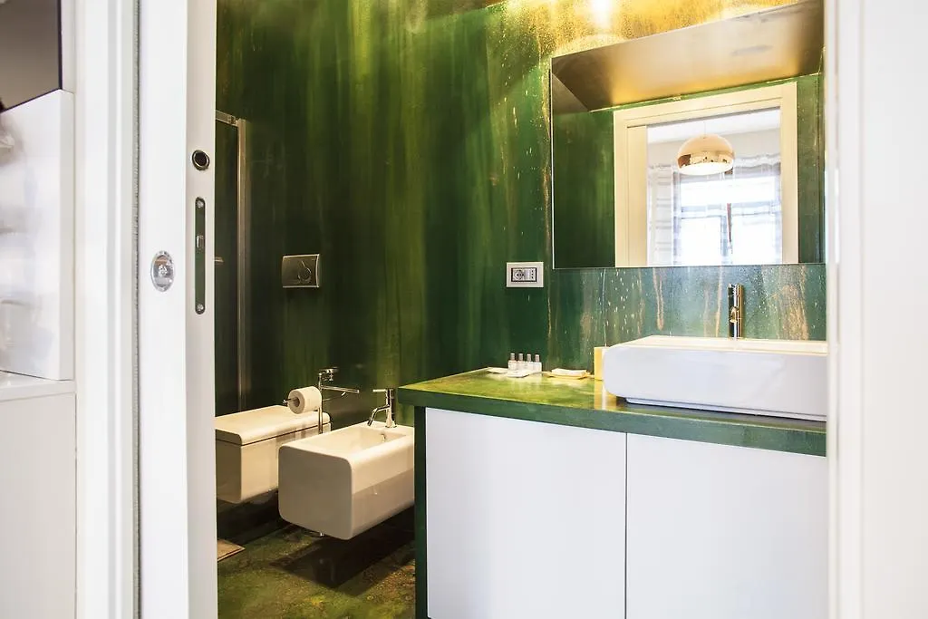 Hemeras Boutique Homes - Super Central Design Apartments ミラノ 0*,  イタリア