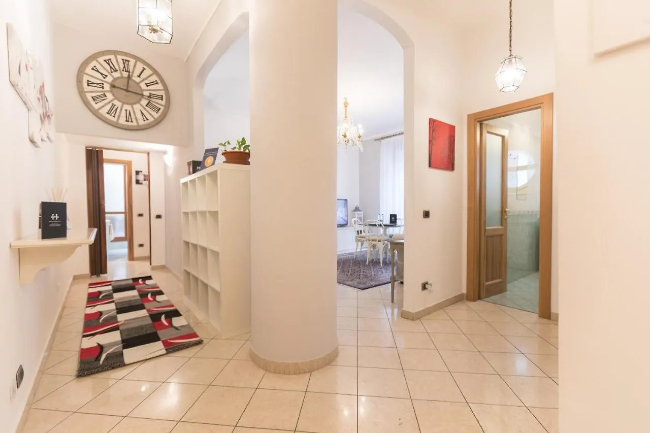 Hemeras Boutique Homes - Super Central Design Apartments ミラノ